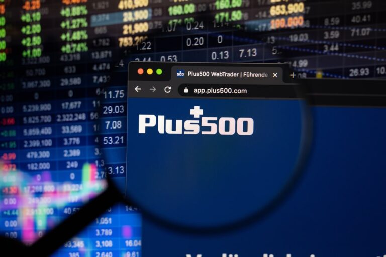لماذا تتداول مع Plus500؟ سهولة وأمان واحترافية
